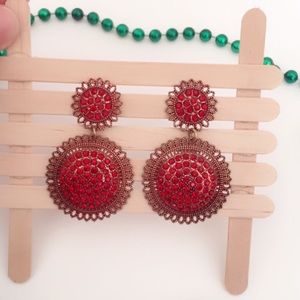 B31 Antique Style Red Round Dangle Earrings